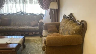 كنابايات و طاولة وسط مستعمل