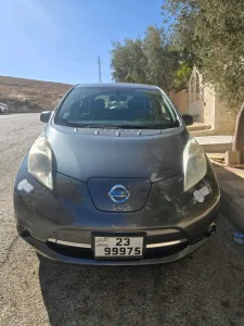 نيسان ليف ٢٠١٣ ٨ بار 6