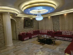عماره منطقه عمان جبل المناره ٤ طوابق مع روف مسطح الف متر مساحه الارض ٥٣٥ متر مكو 4