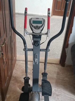 جهاز كروس رياضي للبيع يعمل بشكل ممتاز 3