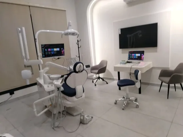 عيادات الأسنان 3
