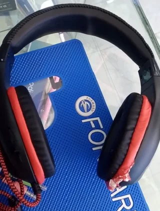 فرصة حلوة للي بدو سماعة جيمينج بسعر لقطة، Genius Gaming Headset – HS-G560 3