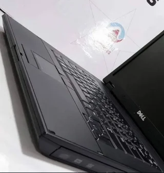 لابتوب ديل لاتيتيود