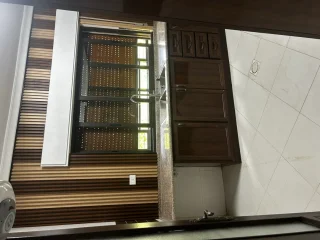 شقه ارضيه للبيع في مرج الحمام مجدده بالكامل.