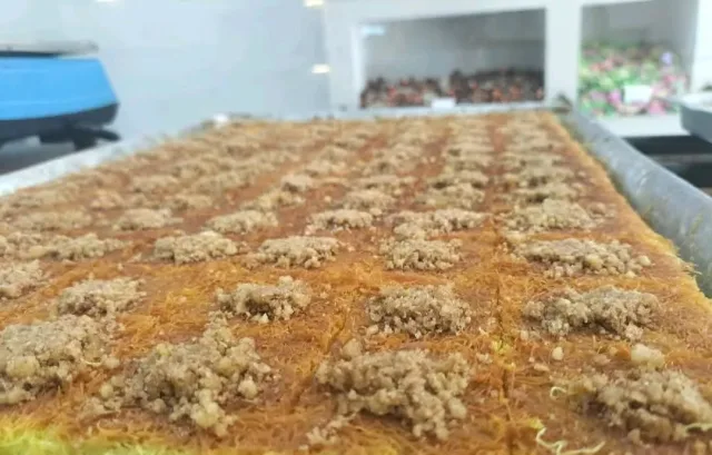 حلويات سلبريشن 2