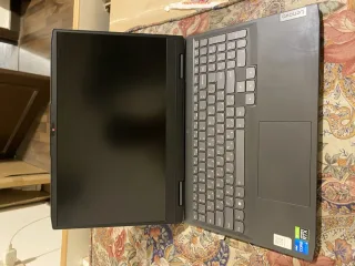لابتوب Lenovo للبيع — سعر لقطة وبيع فوري