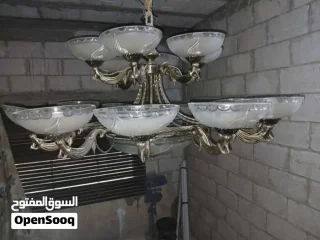 ثريا حجم كبير فخمه جدا بحاله الوكاله وبسعر مغري