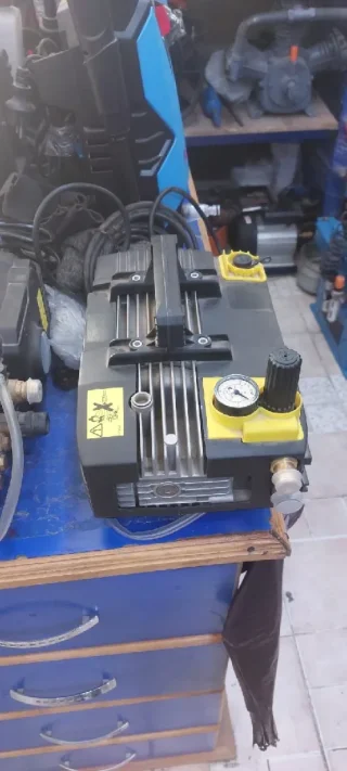 للبيع دراي كلين+مخيطه+ مغسله سجاد 5