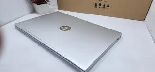 Laptop HP PAVILLION 12
