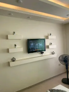 عماره منطقه عمان جبل المناره ٤ طوابق مع روف مسطح الف متر مساحه الارض ٥٣٥ متر مكو 15