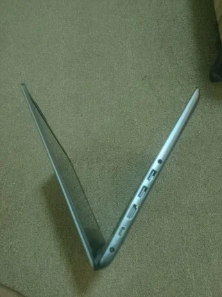 لابتوب ديل بحالة جيدة جداً للبيع / Laptop Dell used like new