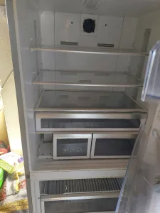 ثلاجة بيكو حديثة مع شاشة 6