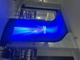 شاشات عرض للمولات و الكافيهات و الفنادق و الشركات و صالات الافراح