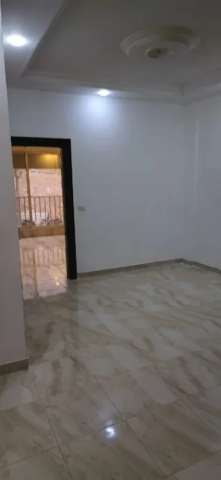 شقة للإيجار في حي الشهيد الجنوبي - طبربور 3