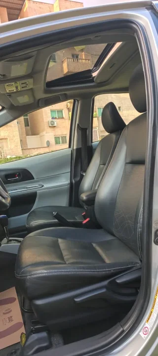 تويوتا بريوس C فل كامل اعلى صنف 13