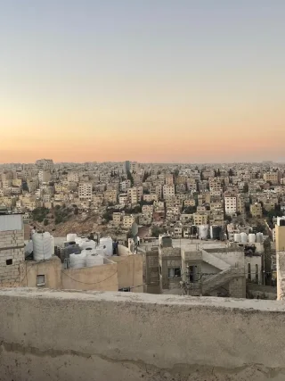 سطح للبيع