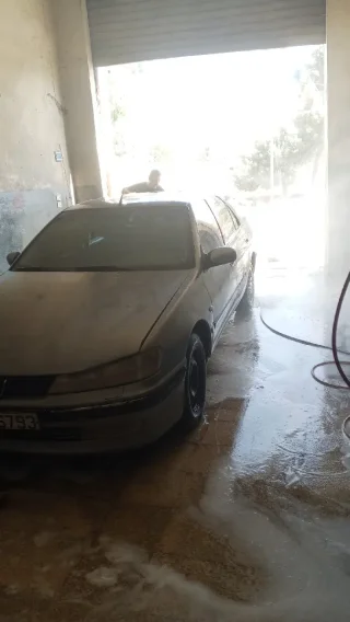 بيجو 406جير عادي فحص كامل ترخيص سنه كامله كوشوك جديد مكيف بحاجه الى غاز  ...تم ع 3