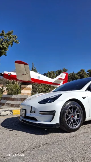 Tesla model 3 standard 2023