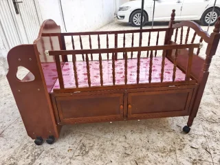 تخت اطفال بيبي