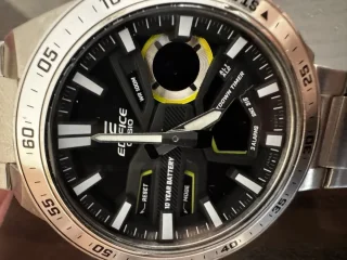 ساعة Casio Edifice أصلية EFV-C110 — World Time / 10 Year Battery / WR100M