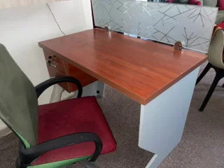 اثاث مكتب للبيع بالكامل