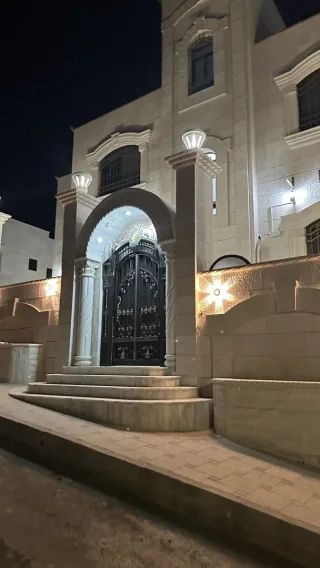 فيلا مميزة بالمستندة الغربية 13