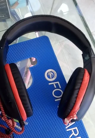 فرصة حلوة للي بدو سماعة جيمينج بسعر لقطة، Genius Gaming Headset – HS-G560 8