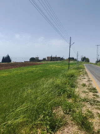 ارض للبيع في في مغاريب السلط