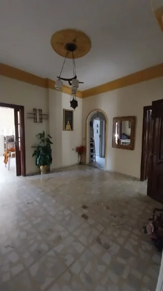 🏡 عمارة بقوشان مستقل للبيع في رأس العين – حي الدبابية | شقق مؤجرة