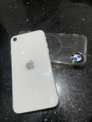 iphone se 2020 4