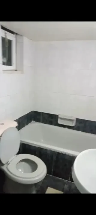 شقه للبيع في مرج الحمام مساحة ١٦٠م ب٤٠الف