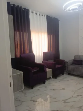طقم كنب تجاري مش تفصيل بحالة جيد جدا