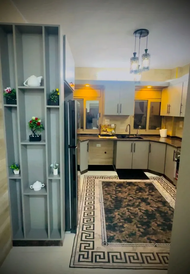 الكردي لأنظمة الألمنيوم والمطابخ