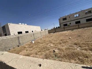 ارض بمنطقة البيضة للبيع 2