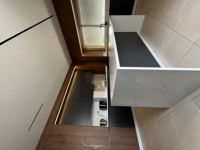 hamdi aljuneidi 6