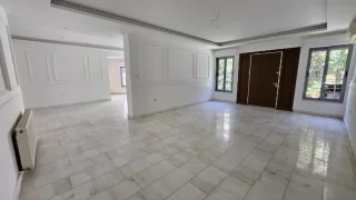 شقة ارضية للبيع في ضاحية النخيل 5