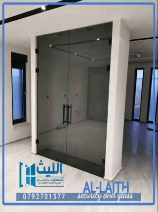 تركيب أعمال سيكوريت وزجاج و مرايا 5