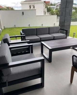 🪑 الطاولات  الاربع مقاعد 260د  🪑 ال6 مقاعد  360ديناركل ما يزيدوا عدد الكراسي كل 12