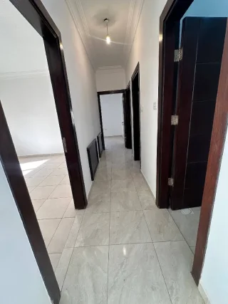 شقة جديدة طابق ثاني للبيع في ابو نصير حي الضياء بدفعة واقساط من المالك مباشرة 4