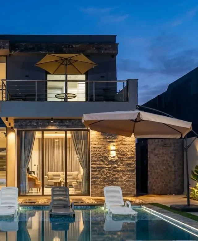 Gray villa 6