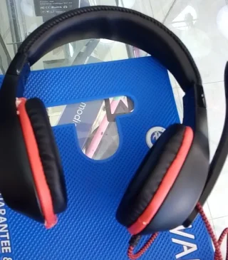 فرصة حلوة للي بدو سماعة جيمينج بسعر لقطة، Genius Gaming Headset – HS-G560 5