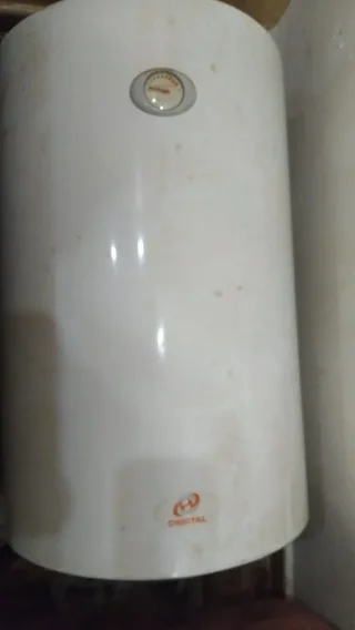 السلام عليكم يوجد كولر ماء جديده شبه وكاله استعمال خفيف جداً نوع الكولر سامكس الس 2