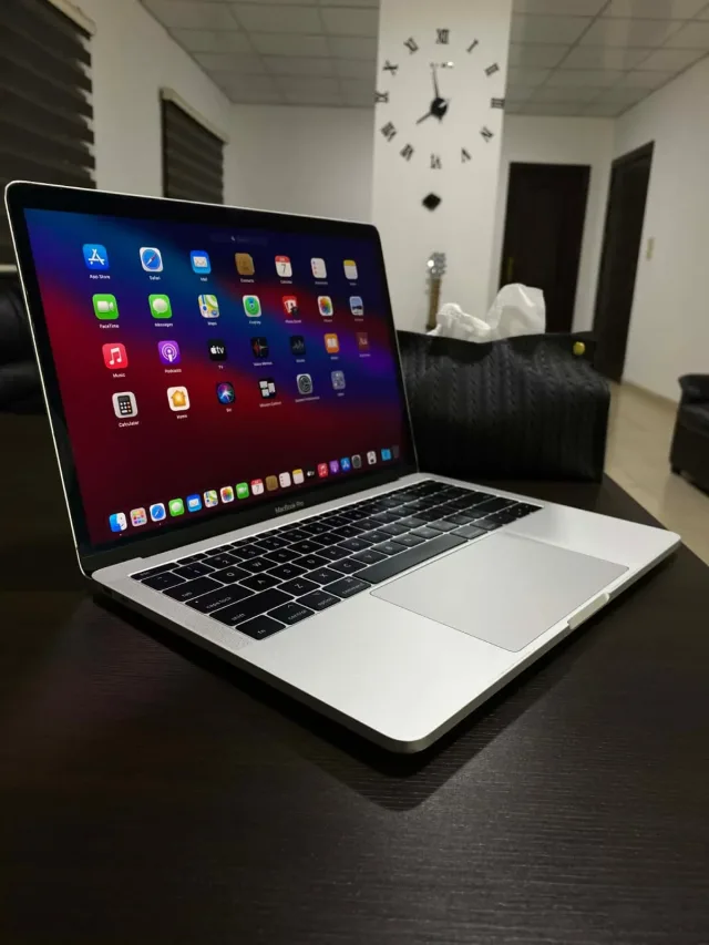 laptop SooQ 9