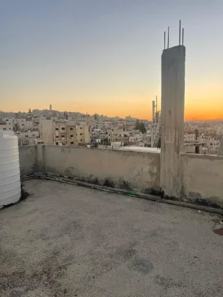 سطح للبيع 4