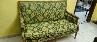 طقم كنب وطاولة سفرة وملحقات 2