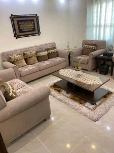 عماره منطقه عمان جبل المناره ٤ طوابق مع روف مسطح الف متر مساحه الارض ٥٣٥ متر مكو 7