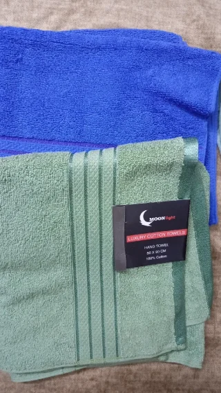 مناشف وبشاكير