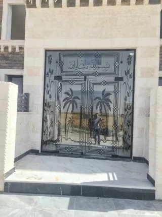 زجاج سيكوريت 5