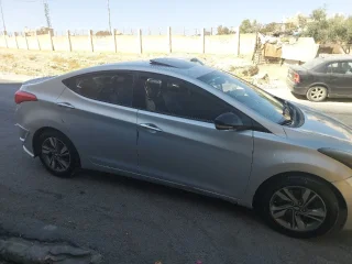 هونداي افانتي 2011 5