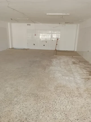 محلات تجارية للإيجار في عمان